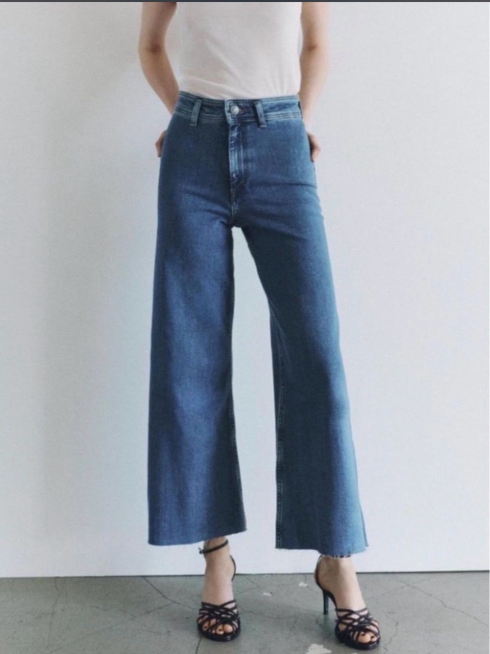 ZARA Marine Straight Wide Leg Raw Hem Cropped Jeans - 8